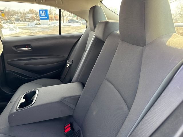 Used 2021 Toyota Corolla LE image 18