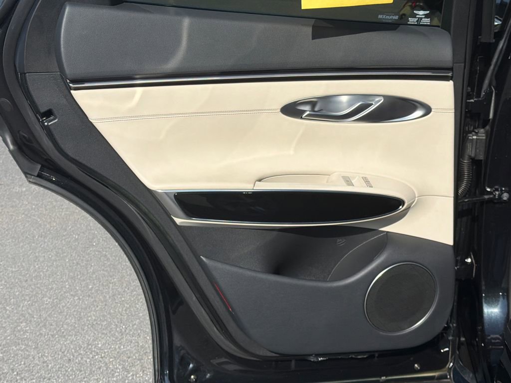 Used 2026 Genesis GV70 2.5T image 21