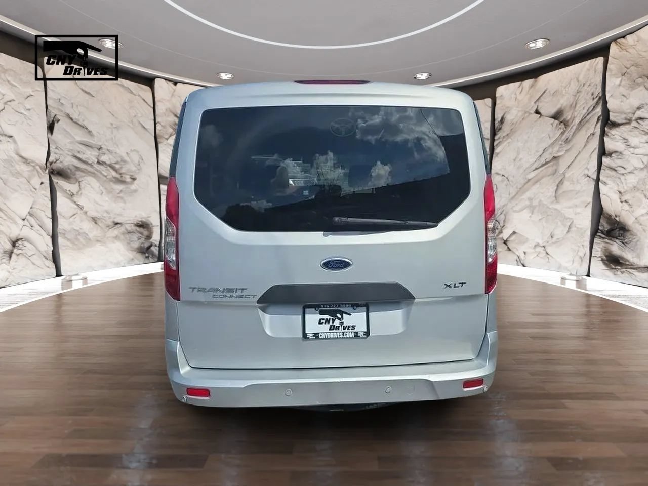 Used 2016 Ford Transit Connect XLT FWD image 6