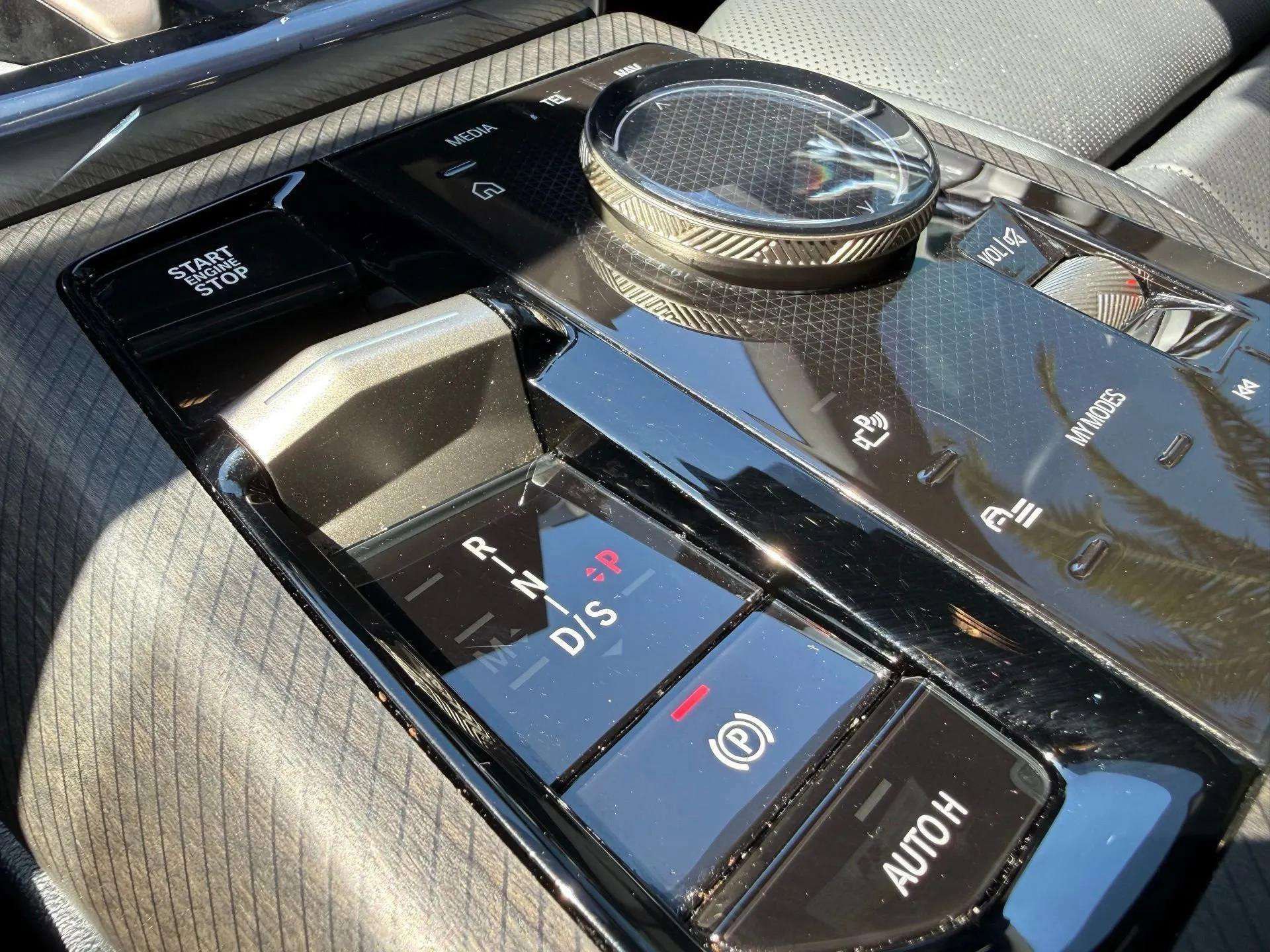 Used 2025 BMW X3 xDrive30i w/ Convenience Package image 48