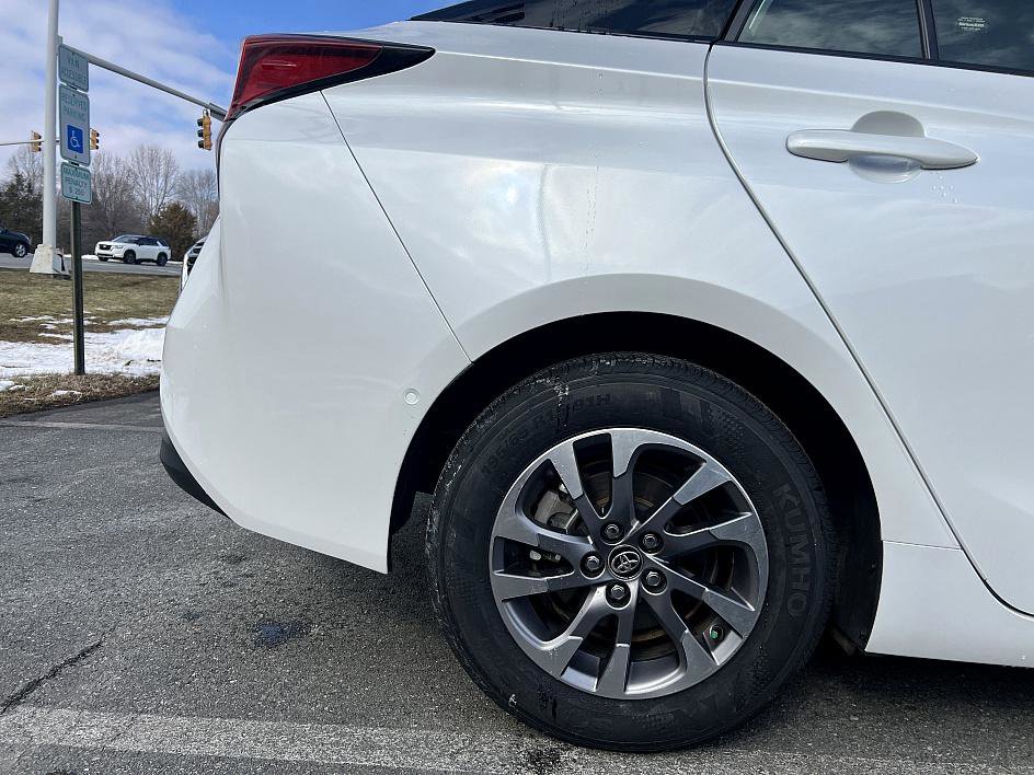 Used 2022 Toyota Prius Limited image 13