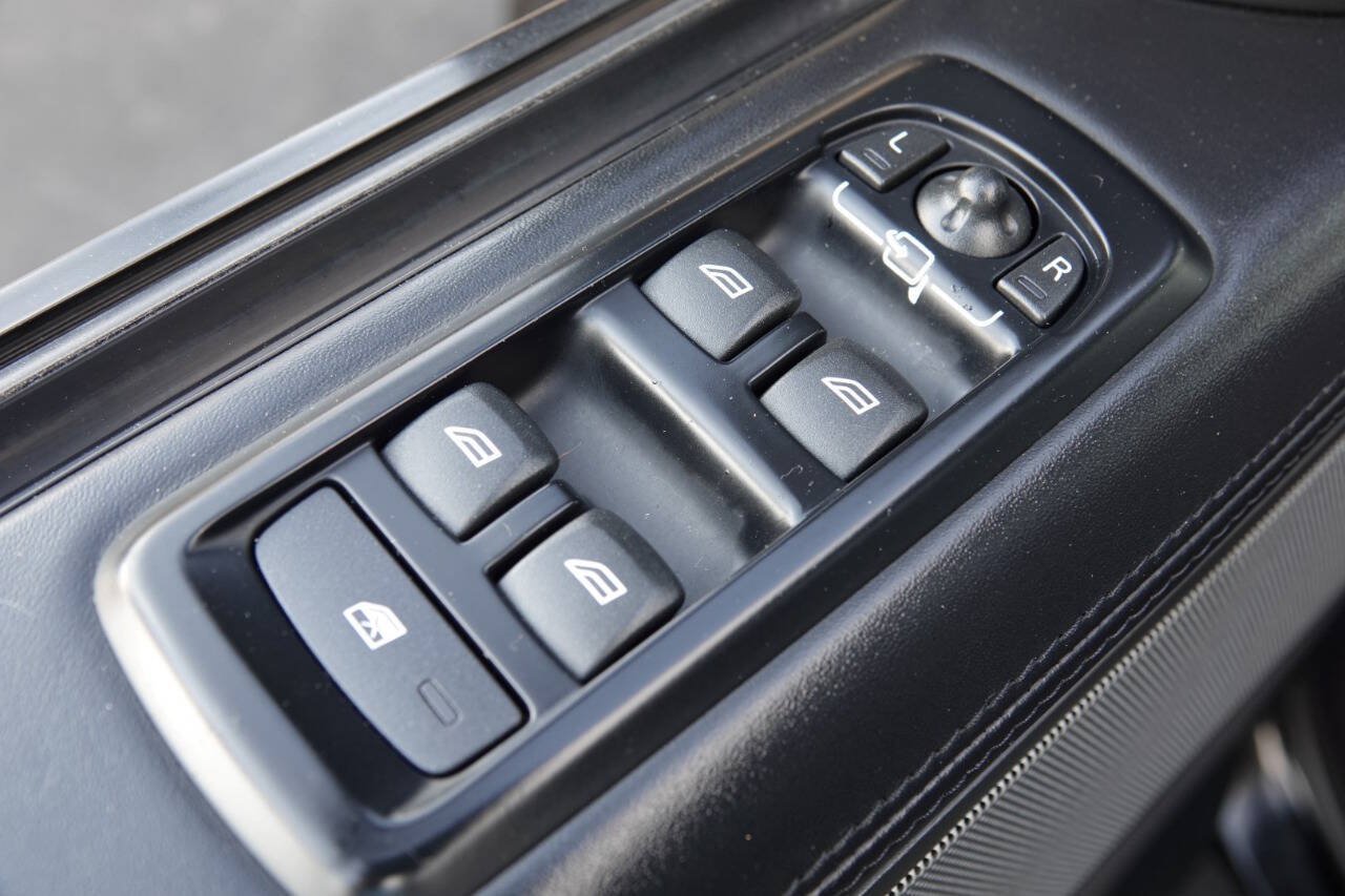 Used 2011 Land Rover Range Rover Sport Supercharged AWD/4WD image 48