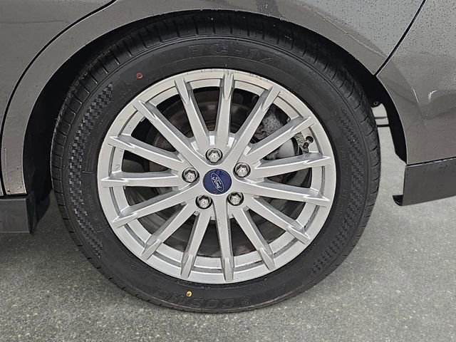 Used 2015 Ford C-MAX Energi SEL image 31