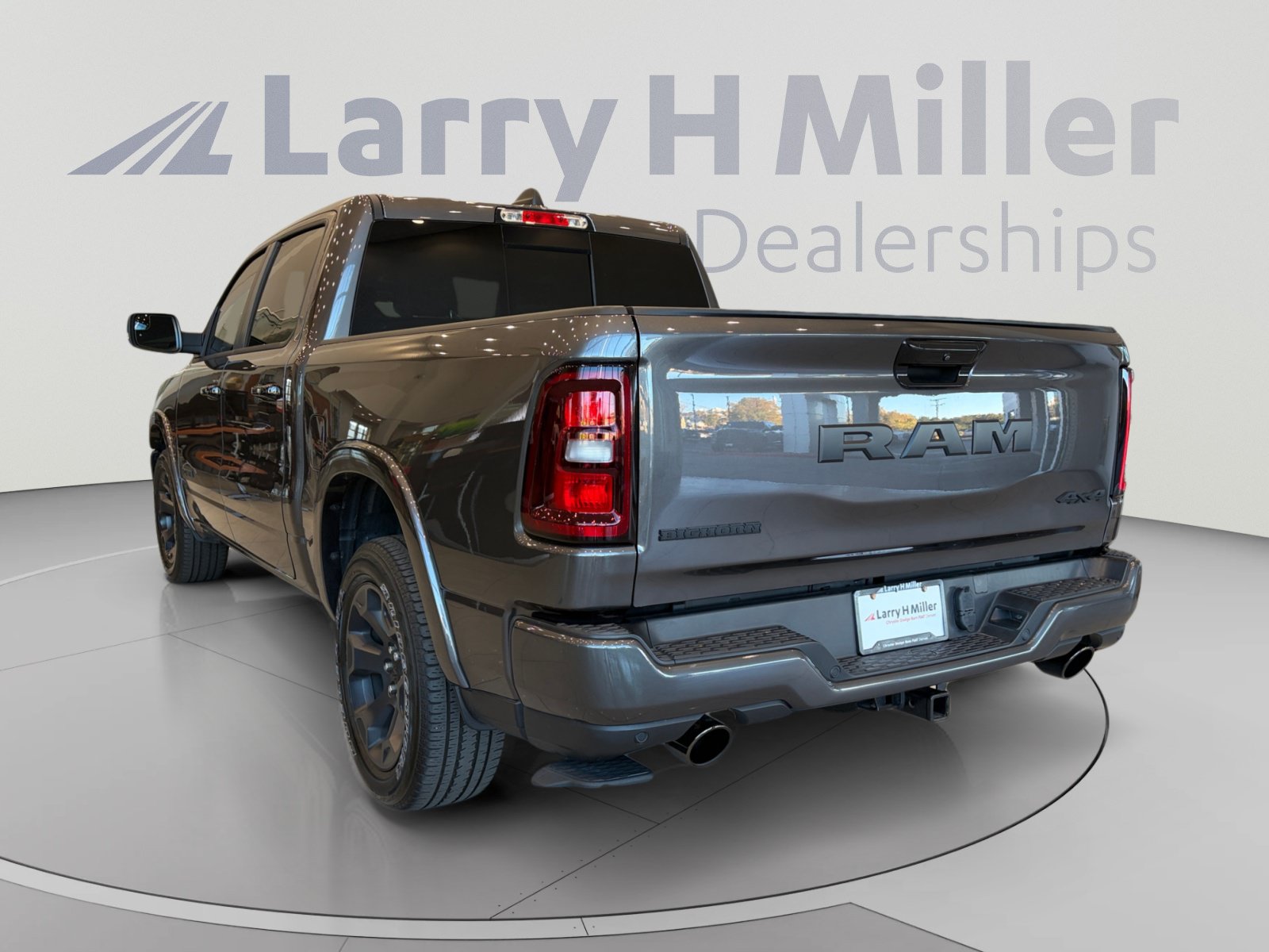 Used 2026 RAM 1500 Big Horn AWD/4WD image 3