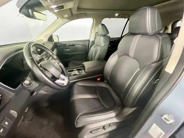 Used 2024 Honda Pilot Touring image 23