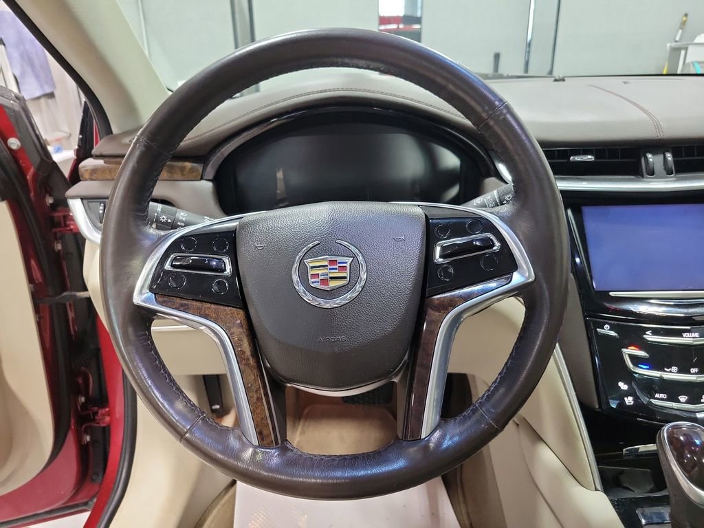 Used 2013 Cadillac XTS Premium image 37