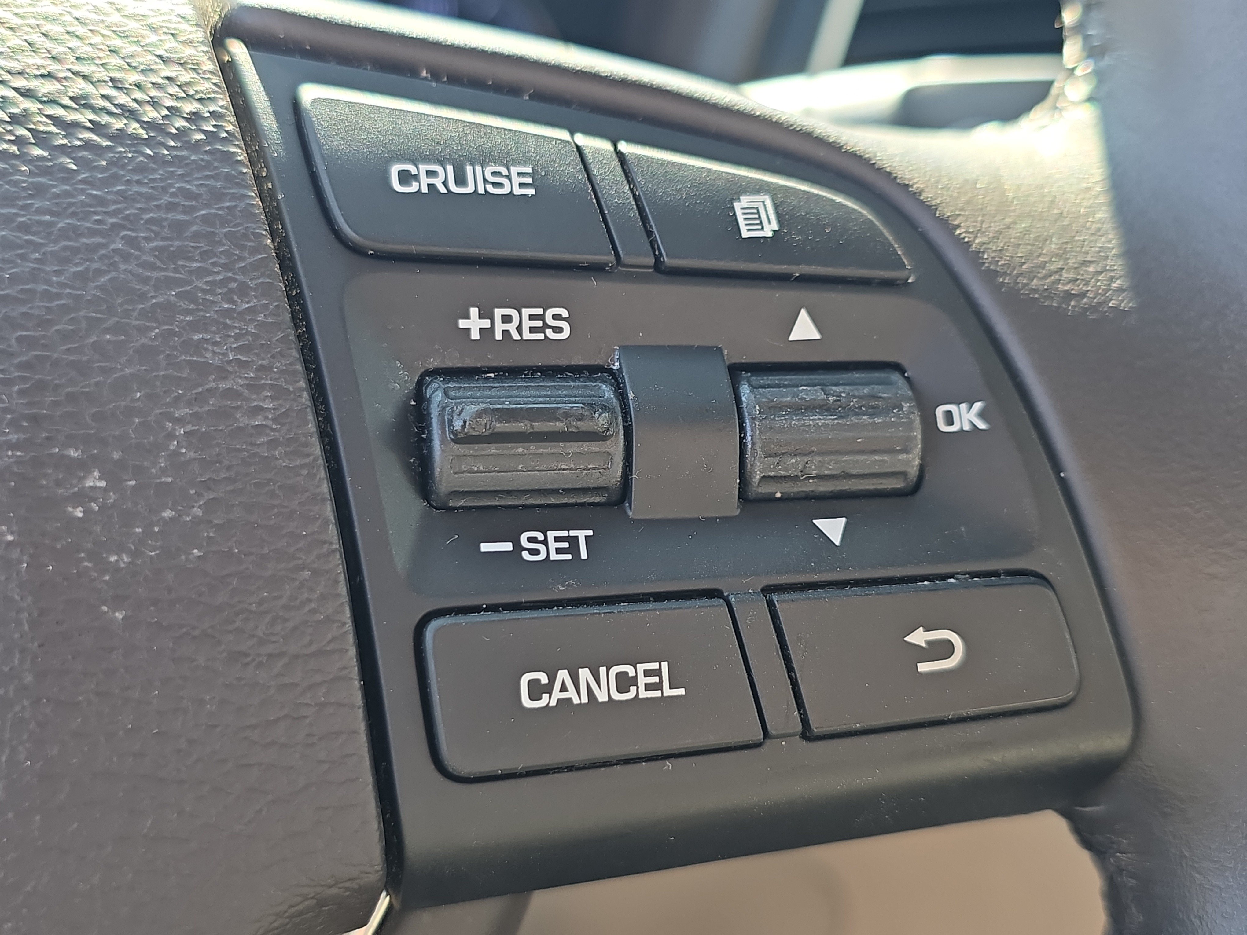 Used 2016 Hyundai Genesis 3.8 RWD image 30