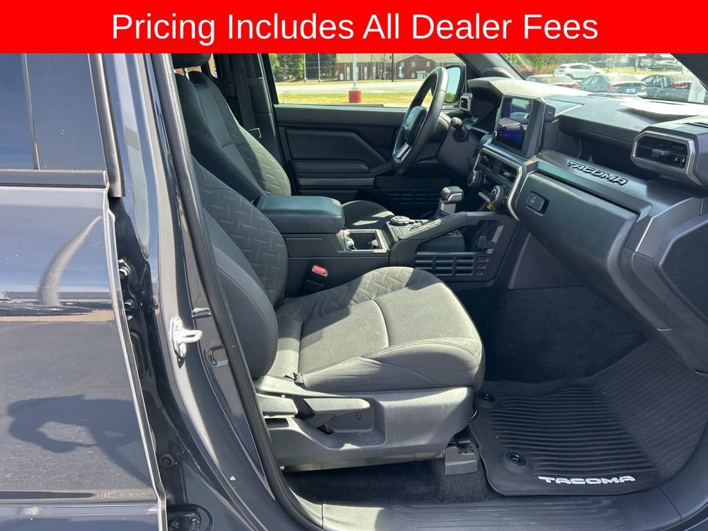 Used 2024 Toyota Tacoma SR5 w/ SR5 Upgrade Package AWD/4WD image 18