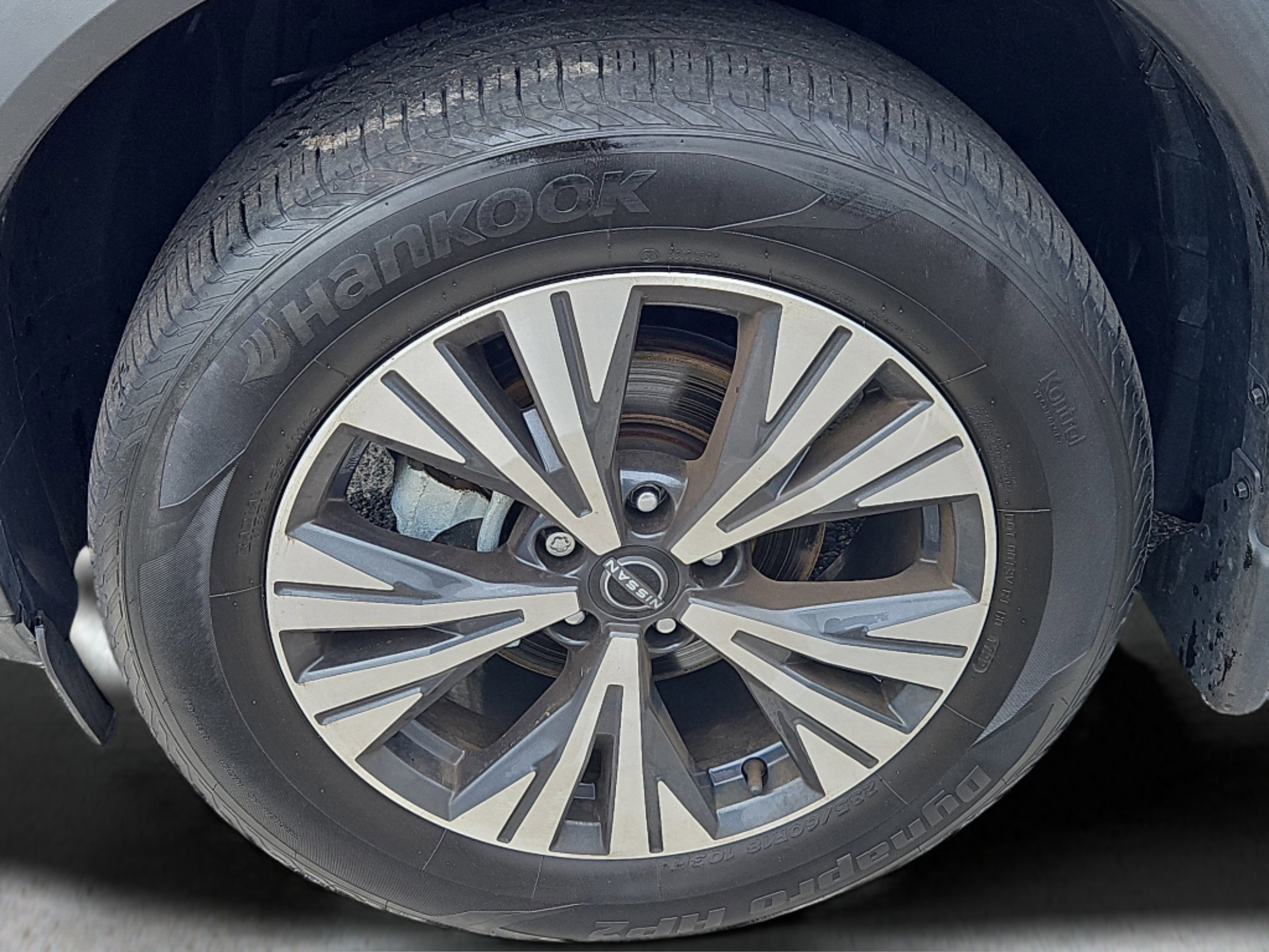 Used 2022 Nissan Rogue SV w/ SV Premium Package image 27