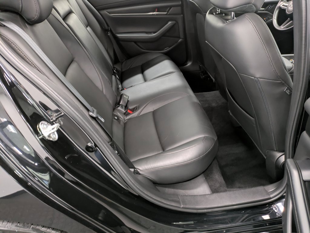 Certified 2020 MAZDA MAZDA3 AWD Sedan w/ Select Package image 26