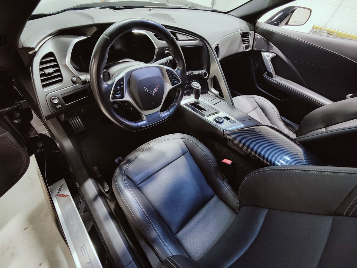 Used 2016 Chevrolet Corvette Stingray Coupe w/ Battery Protection Package RWD image 29