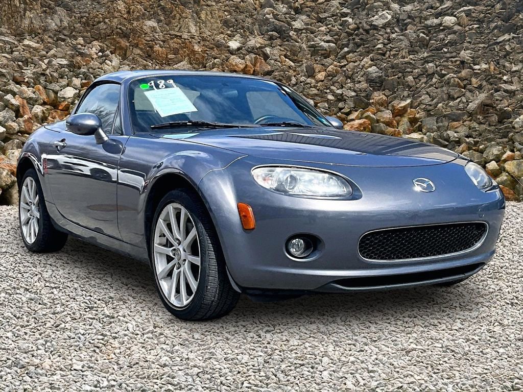 Used 2008 MAZDA MX-5 Miata Grand Touring w/ Interior Trim Pkg image 9
