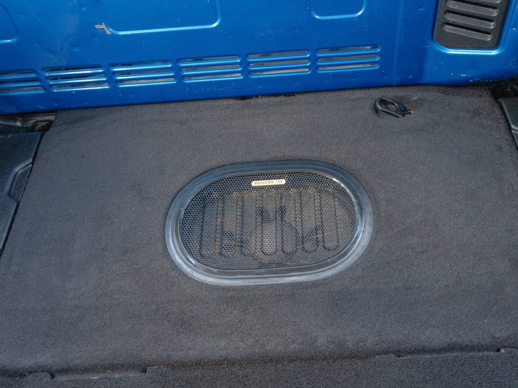 Used 2016 Jeep Wrangler Unlimited Sahara w/ Dual Top Group image 24