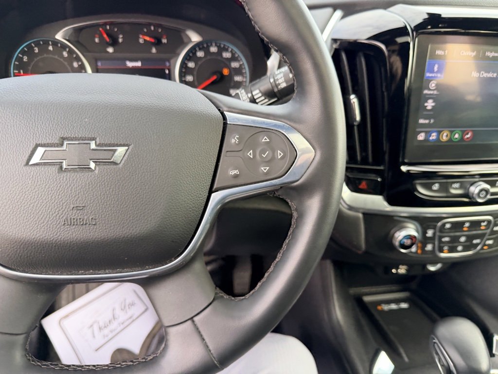 Used 2023 Chevrolet Traverse RS image 25