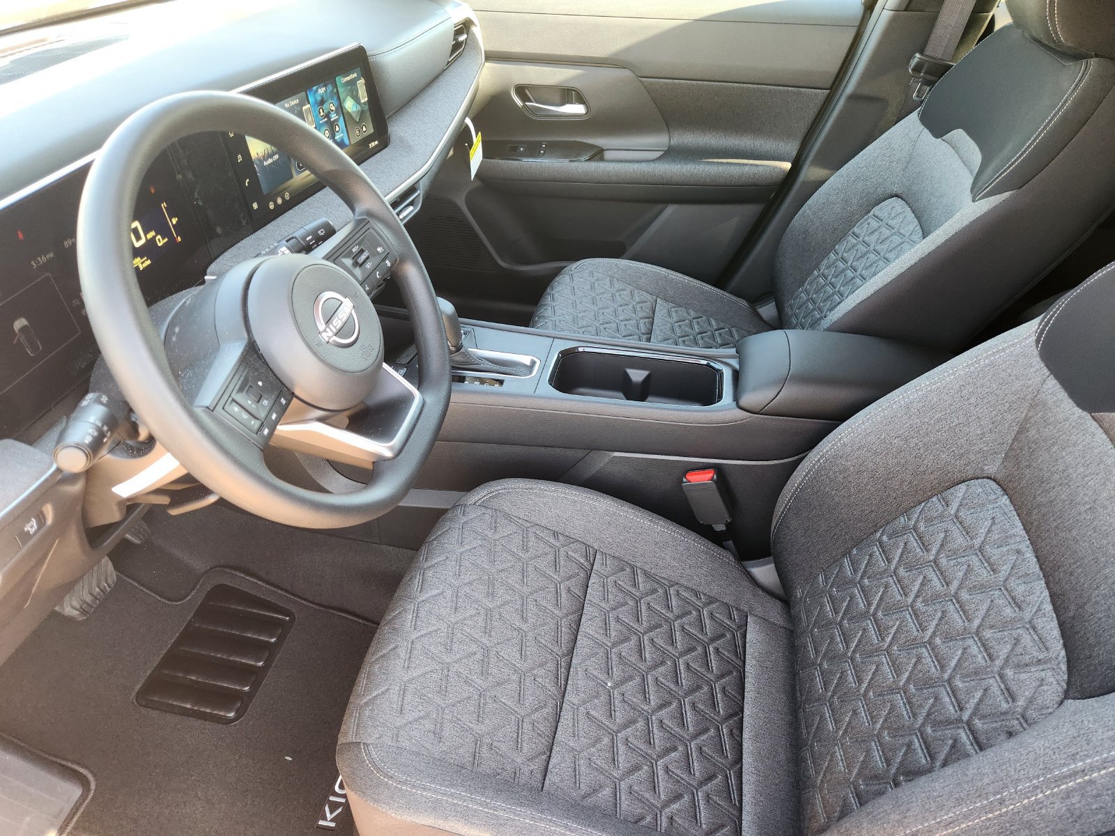 New 2027 Nissan Kicks SV FWD image 12