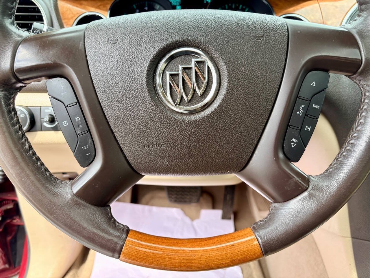 Used 2009 Buick Enclave CXL w/ Entertainment Package #3 AWD/4WD image 16