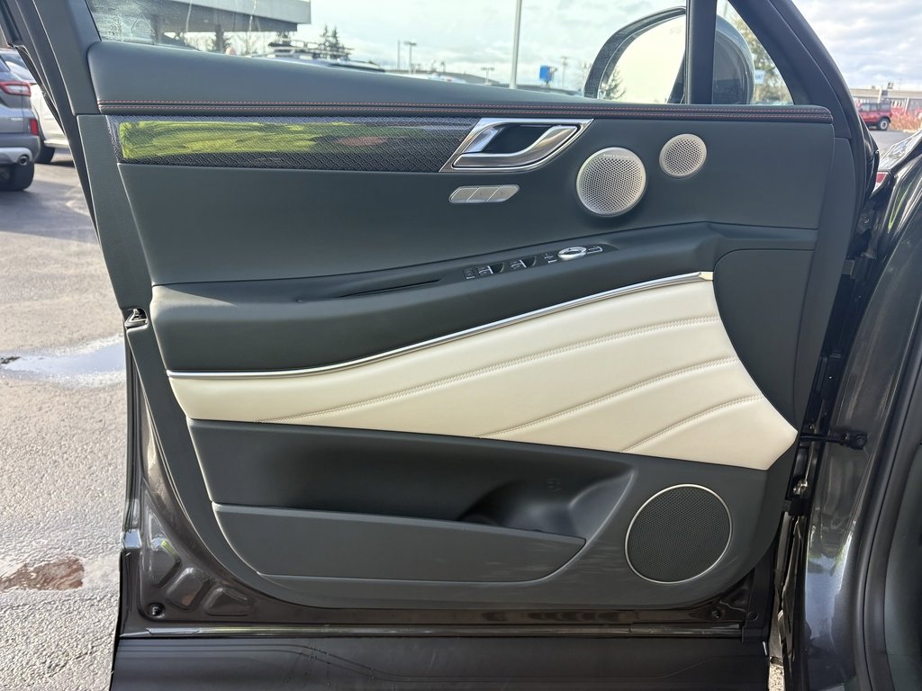 Used 2025 Genesis GV80 3.5T e-SC image 16