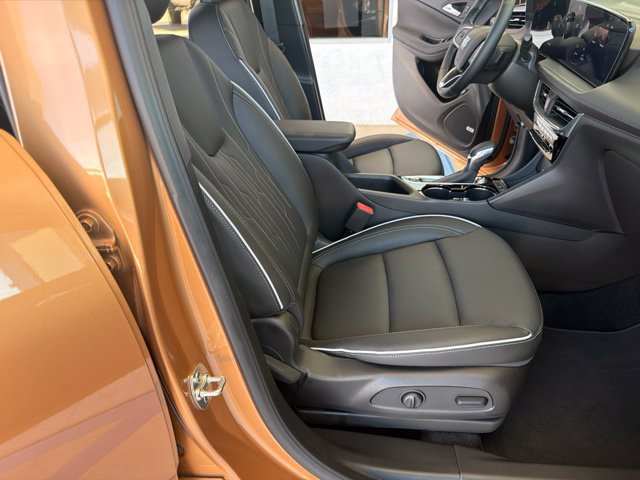 Used 2026 Buick Encore GX Avenir w/ Avenir Technology Package FWD image 33