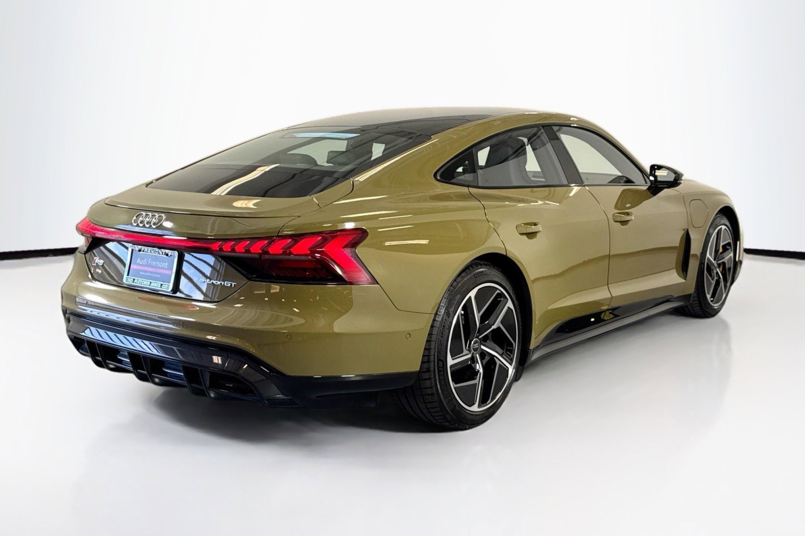 Used 2024 Audi RS e-tron GT image 5