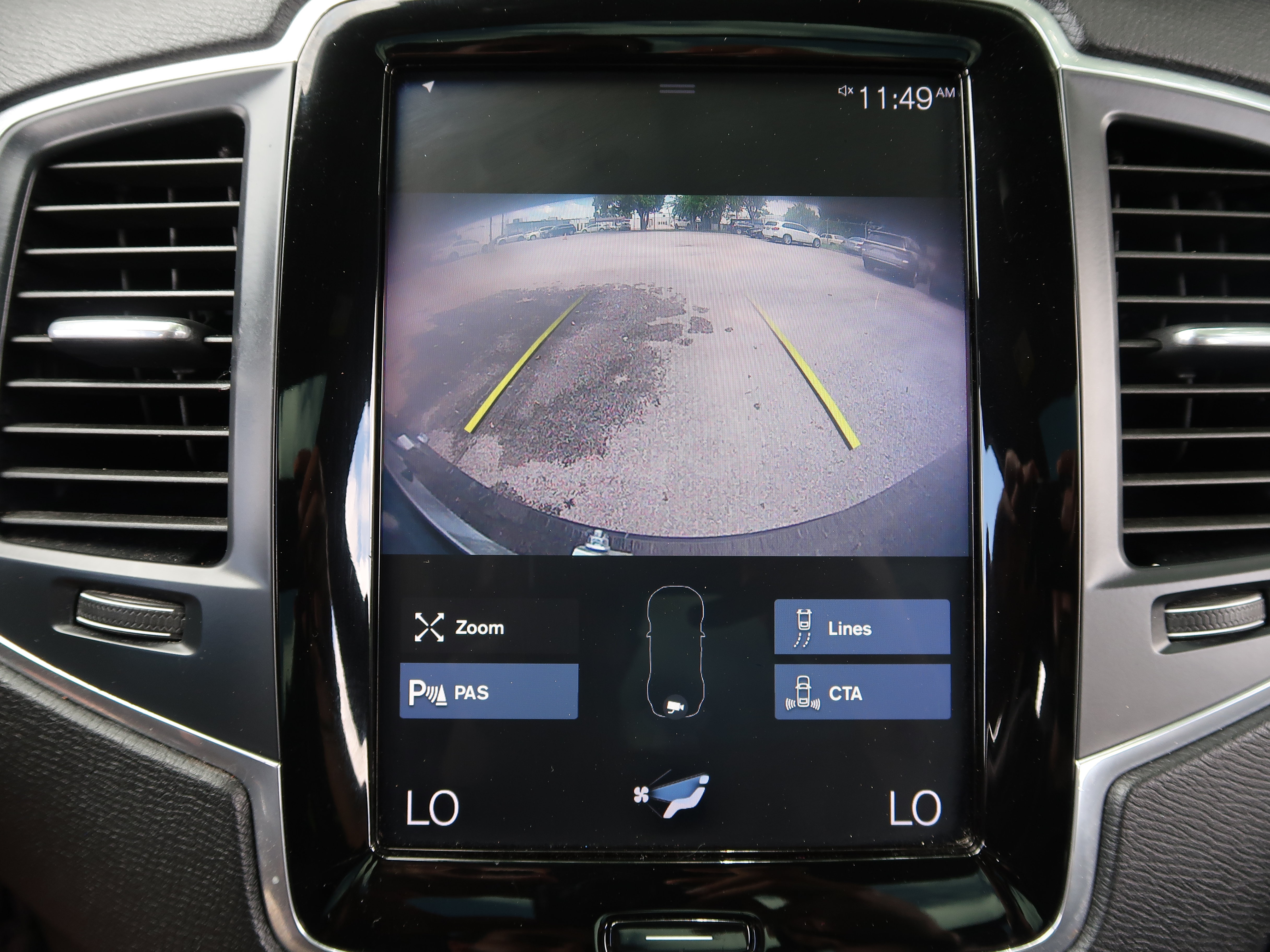 Used 2019 Volvo XC90 T5 Momentum w/ Protection Package Premier FWD image 18
