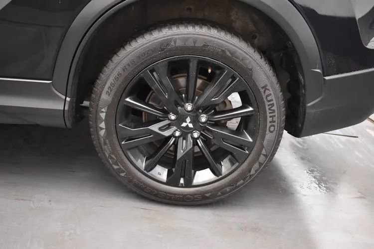 Used 2024 Mitsubishi Eclipse Cross LE AWD/4WD image 36