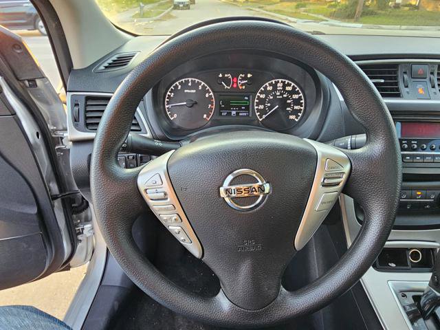 Used 2015 Nissan Sentra S image 9