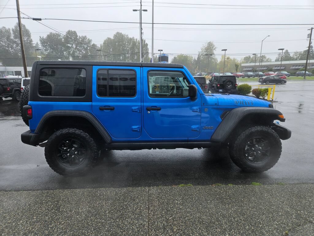 Used 2024 Jeep Wrangler Unlimited AWD/4WD image 6