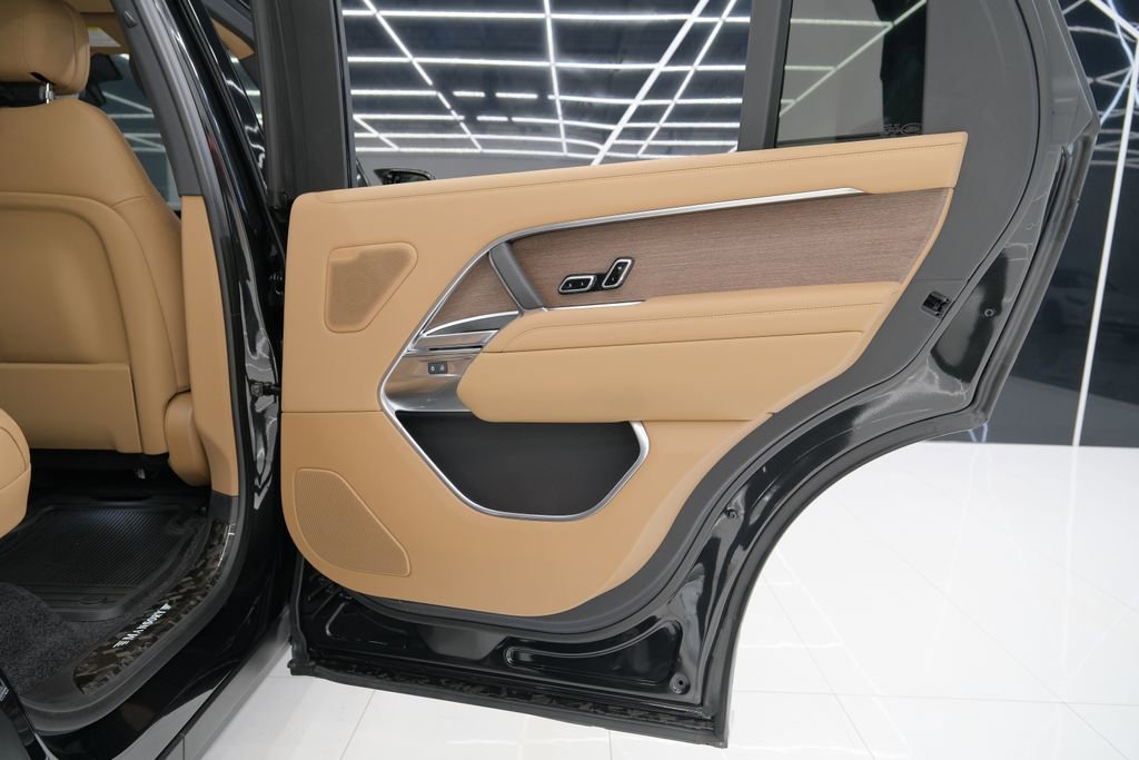 Used 2026 Land Rover Range Rover Long Wheelbase SE image 49