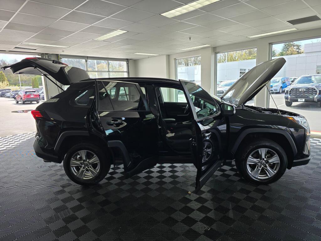 Certified 2024 Toyota RAV4 XLE AWD/4WD image 17