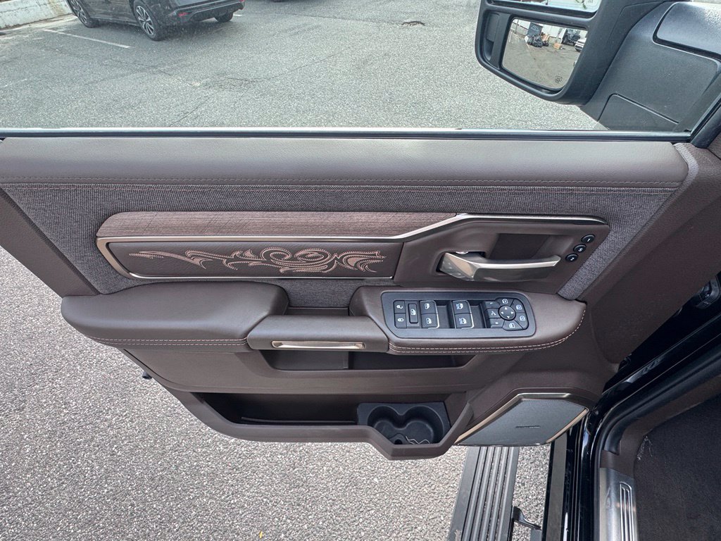 Used 2026 RAM 3500 Longhorn AWD/4WD image 10