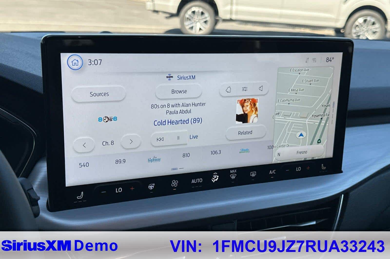 Certified 2024 Ford Escape Platinum w/ Premium Technology Package image 29