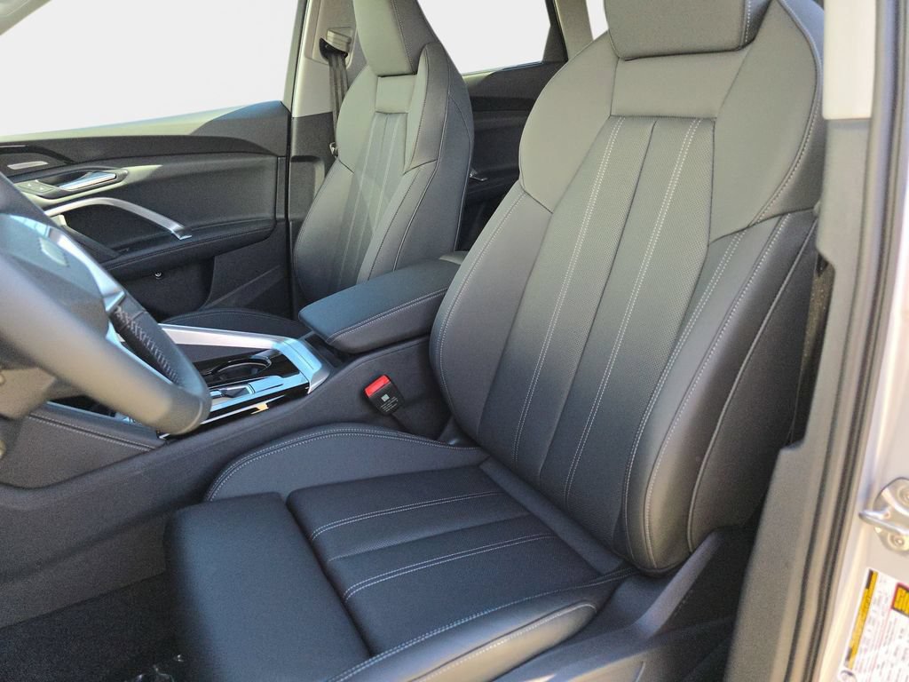 Used 2025 Audi Q5 Premium Plus w/ Premium Plus AWD/4WD image 15