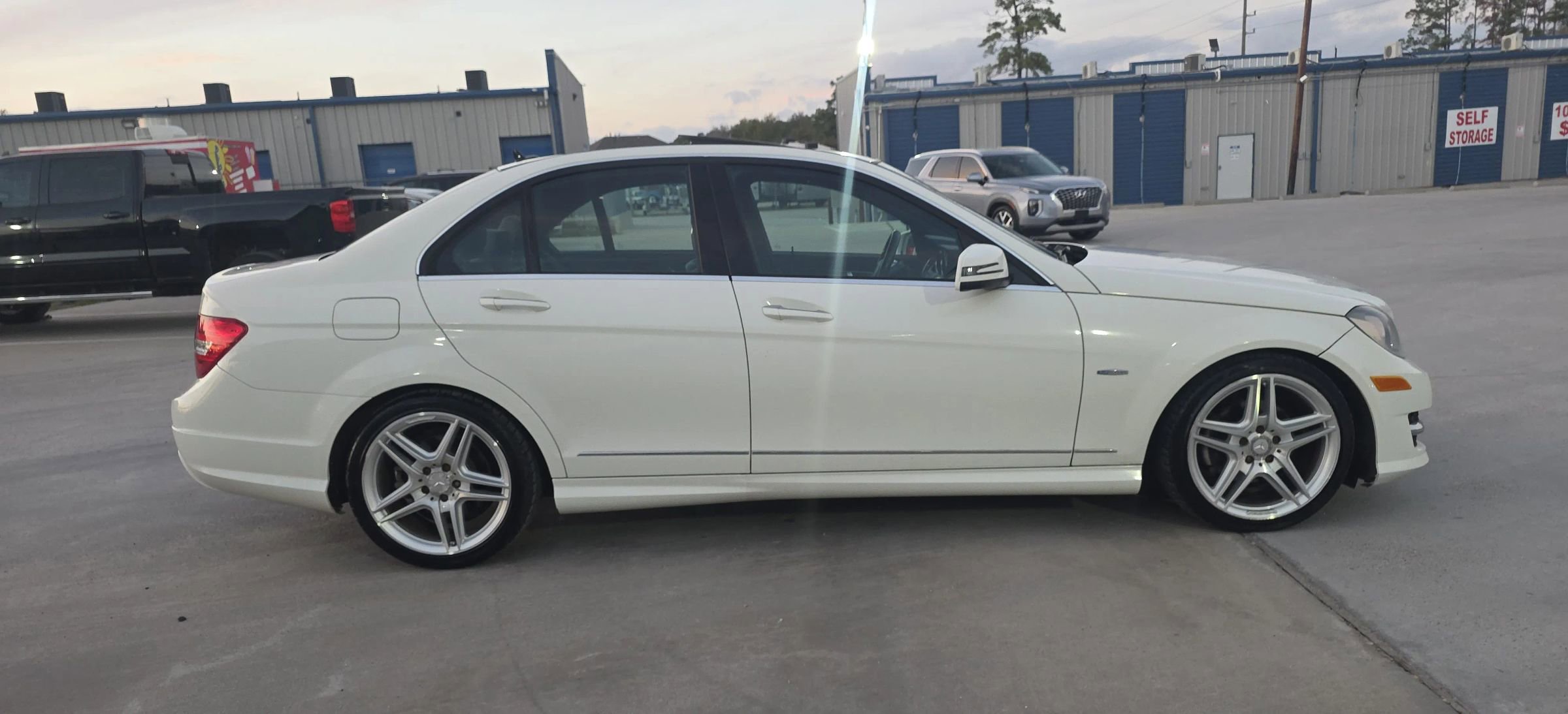 Used 2012 Mercedes-Benz C 250 Sedan image 9