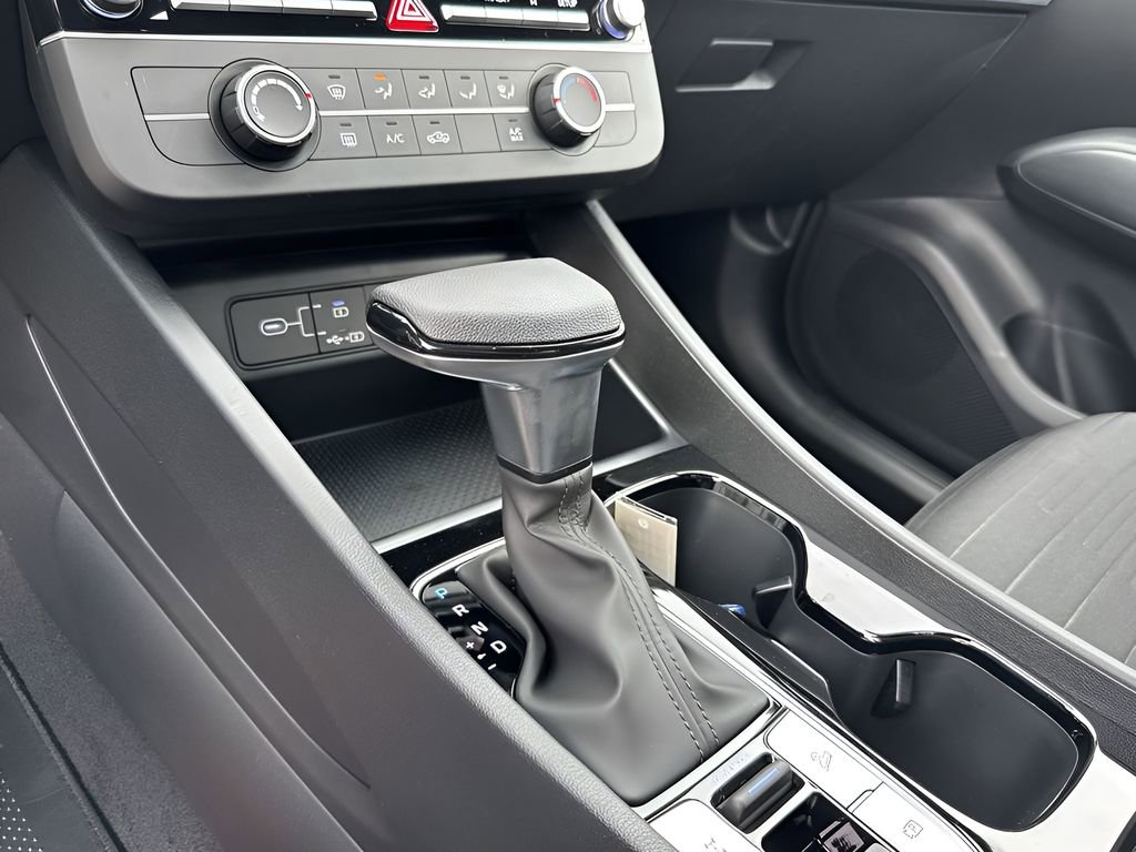 New 2025 Hyundai Santa Cruz SE AWD/4WD image 17