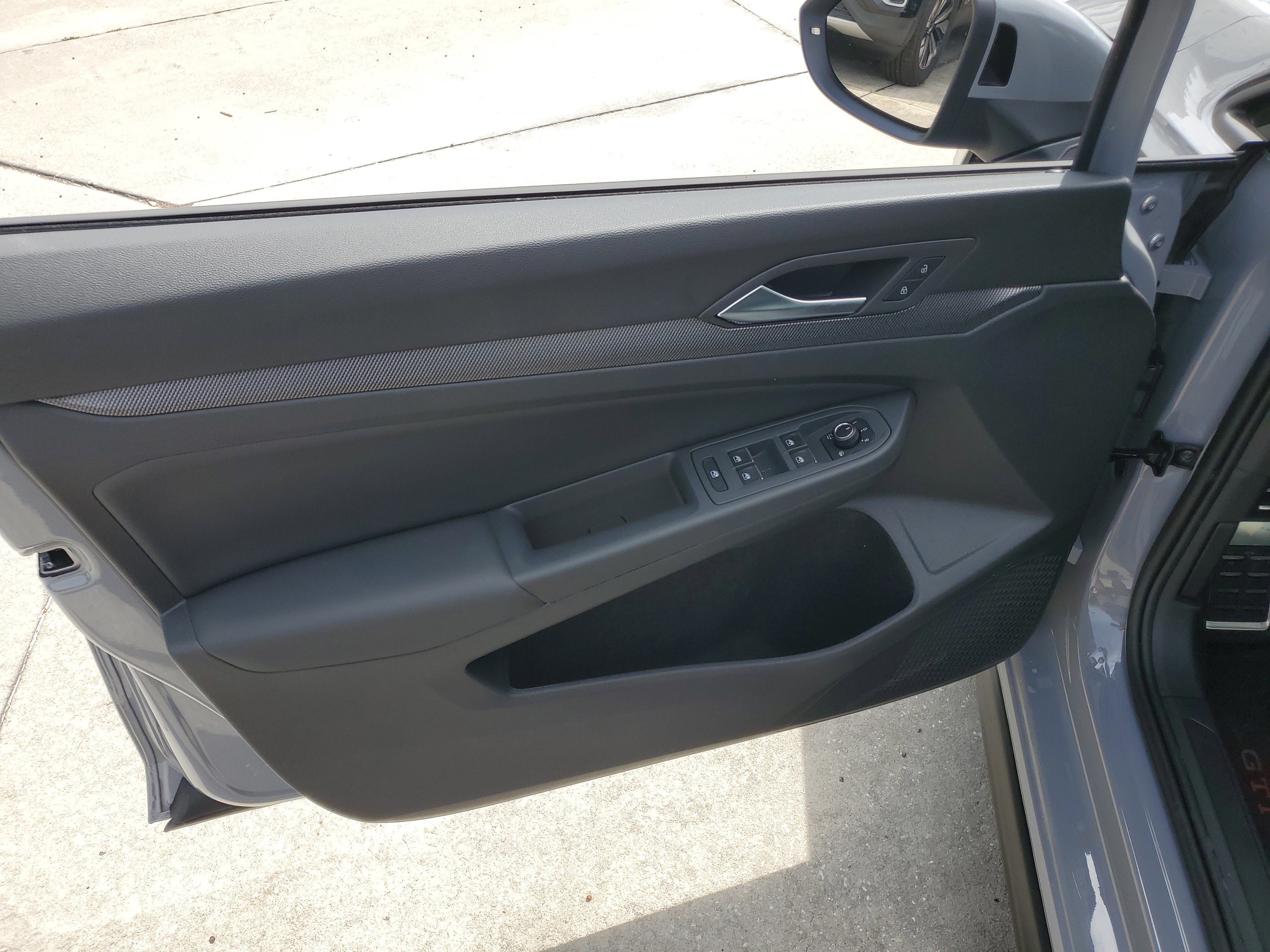 New 2025 Volkswagen GTI SE image 11