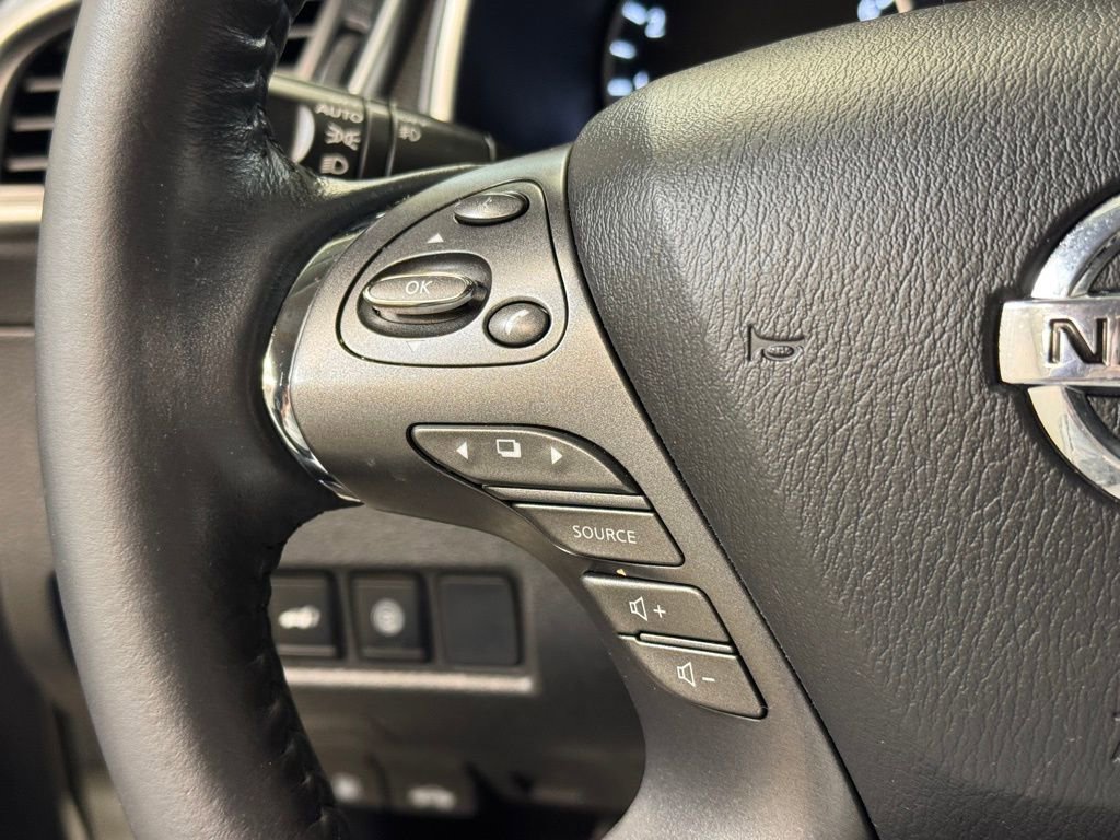 Used 2022 Nissan Murano Platinum w/ Cargo Package image 35