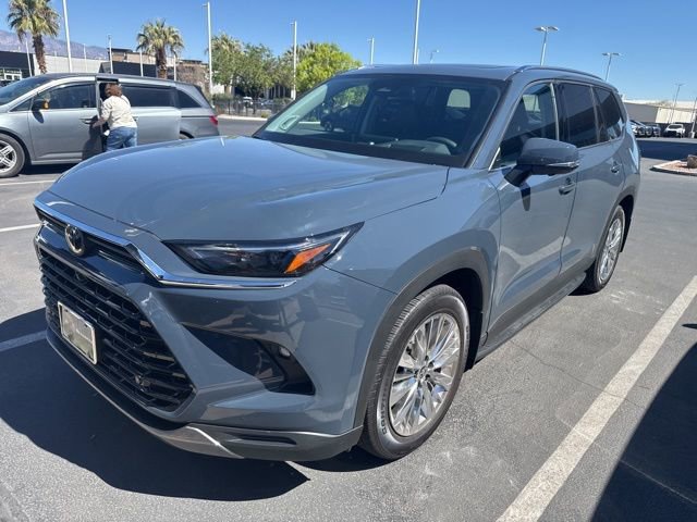 Used 2026 Toyota Grand Highlander Platinum image 1