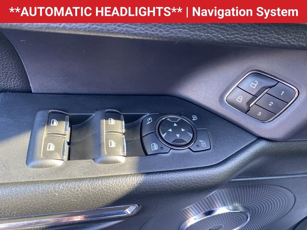 Used 2018 Ford Expedition Max XLT w/ Equipment Group 202A AWD/4WD image 9