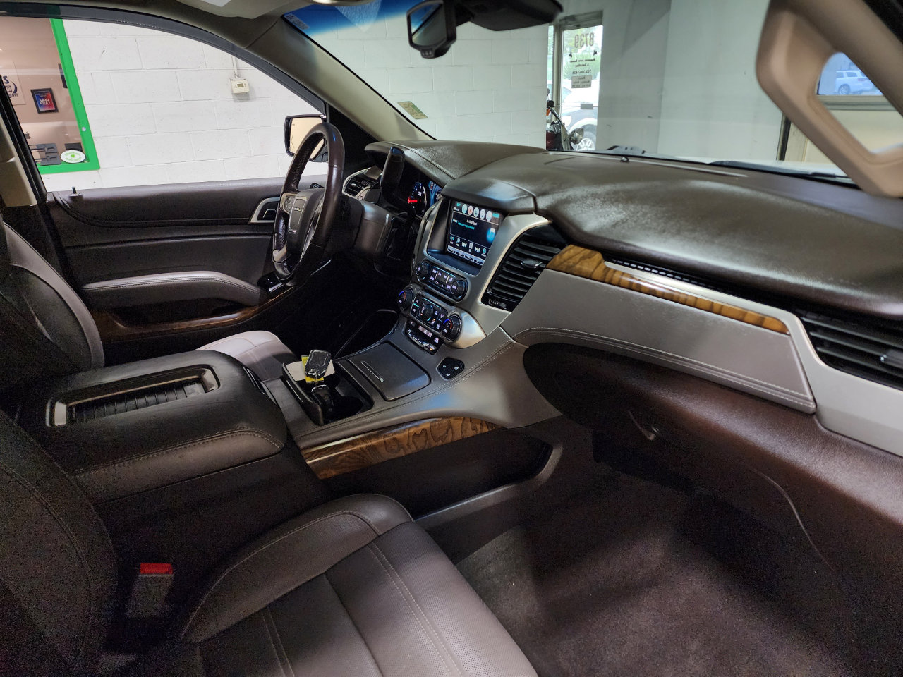 Used 2020 GMC Yukon XL Denali w/ Denali Ultimate Package image 33