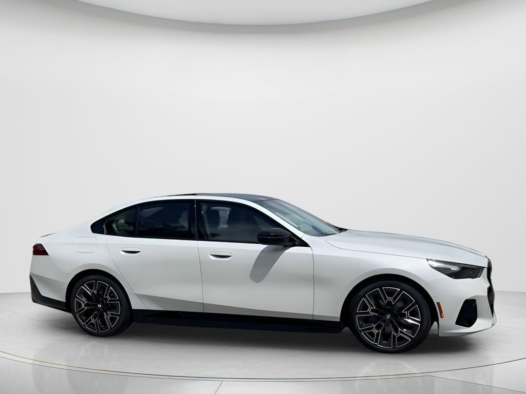 New 2025 BMW i5 M60 w/ Premium Package image 9