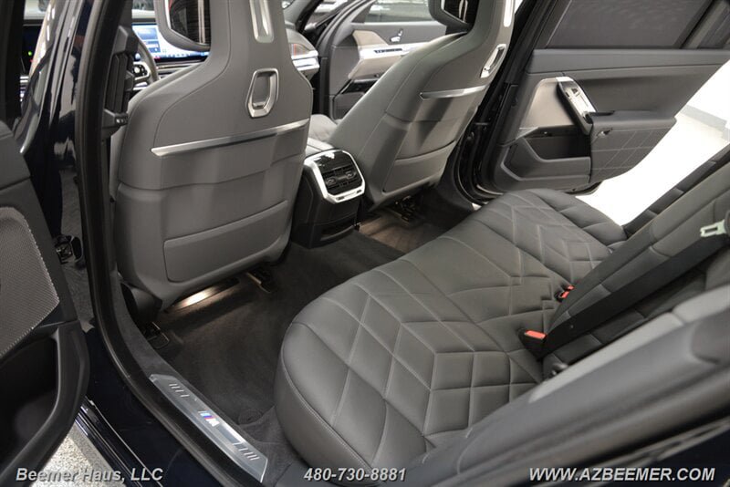 Used 2023 BMW 740i RWD image 31