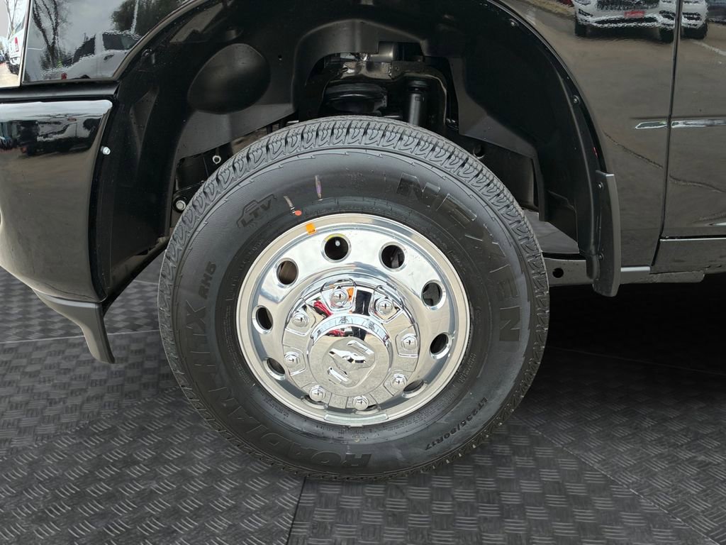 New 2026 RAM 3500 Laramie w/ Towing Technology Group AWD/4WD image 23