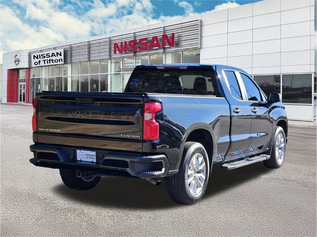 Used 2021 Chevrolet Silverado 1500 Custom image 4
