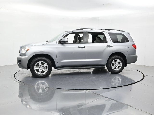 Used 2017 Toyota Sequoia SR5 AWD/4WD image 6