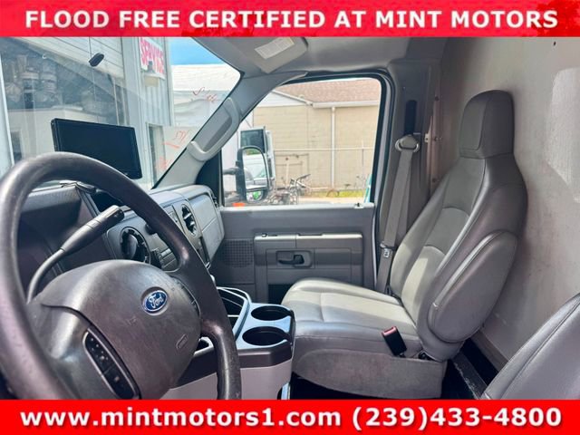 Used 2019 Ford E-350 and Econoline 350 Super Duty w/ Power Windows & Locks Group RWD image 4
