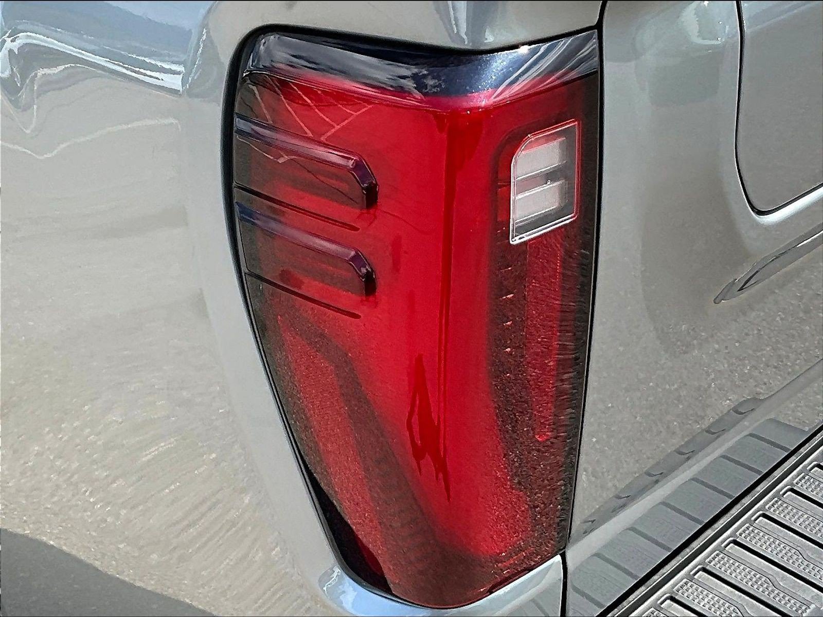 New 2026 GMC Sierra 2500 Denali w/ Denali Reserve Package AWD/4WD image 15