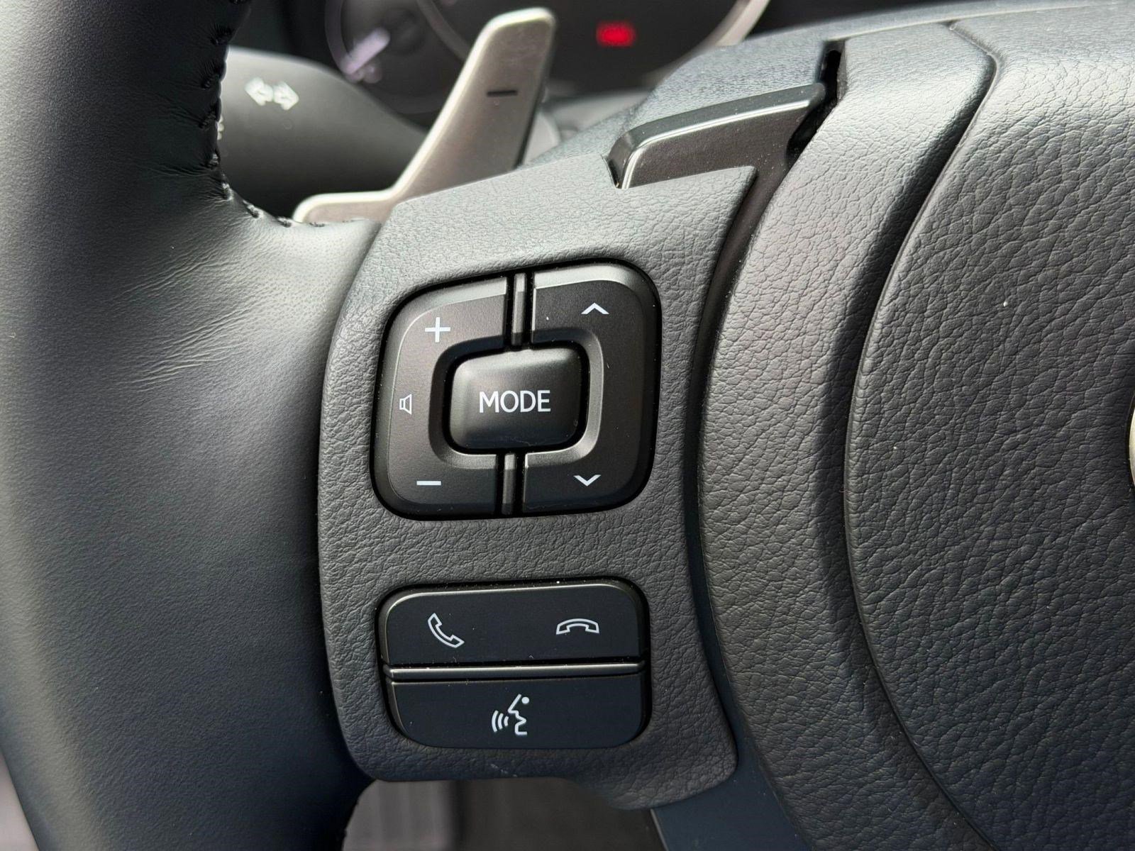 Certified 2025 Lexus IS 350 F Sport AWD/4WD image 27