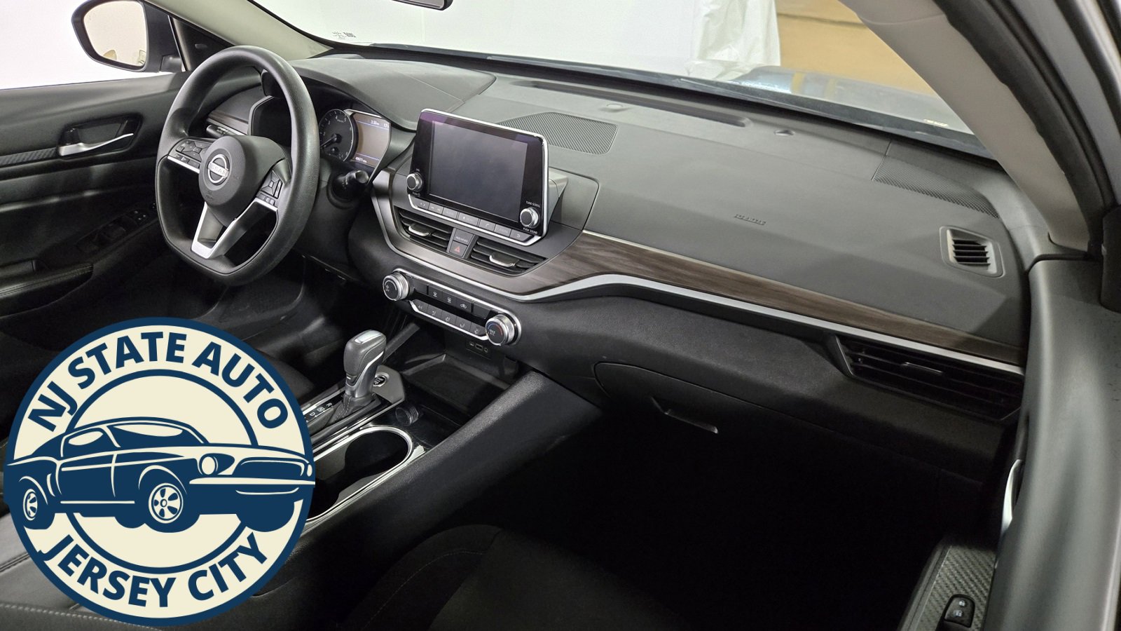 Used 2024 Nissan Altima 2.5 SV image 30