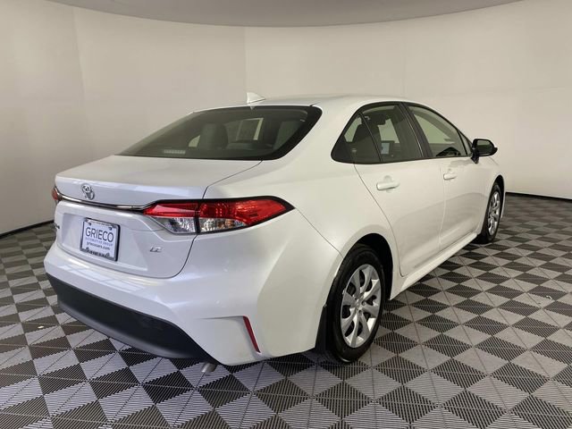 Used 2023 Toyota Corolla LE w/ Carpet Mat Package (TMS) FWD image 9