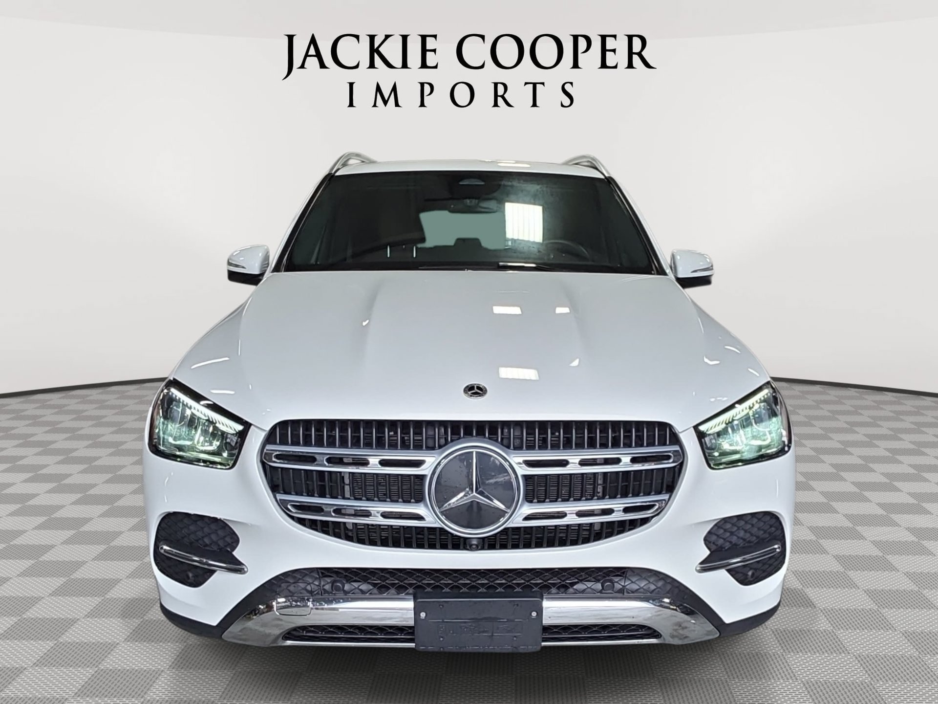 Used 2026 Mercedes-Benz GLE 350 4MATIC w/ Winter Package image 2